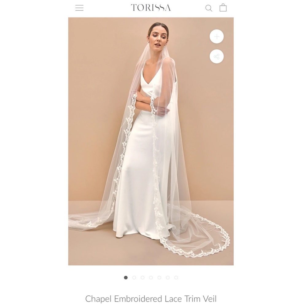 Torissa chapel embroidered lace trim veil